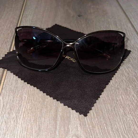 Tom Ford sunglasses - Picture 2 of 6